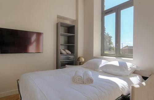 Ecully Appartement | Splendide studio, terrasse ensoleillée, Ecully