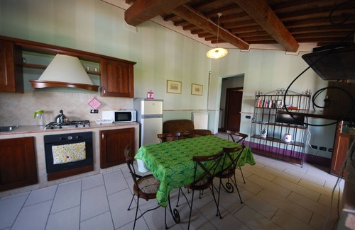 Spoleto Appartement | Spoleto au bord de la piscine, apt. 2 - vue magnifique, à seulement 1 km du vieux village