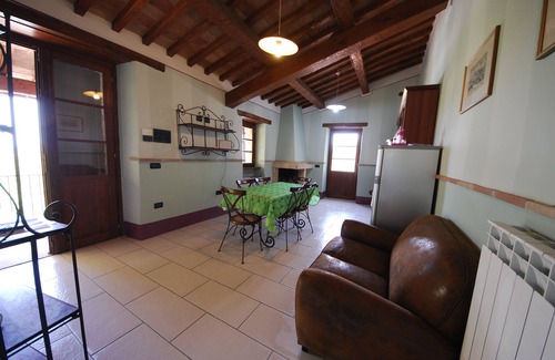 Spoleto Appartement | Spoleto au bord de la piscine, apt. 2 - vue magnifique, à seulement 1 km du vieux village