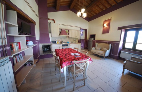 Spoleto Appartement | Spoleto au bord de la piscine, apt. 1 - vue magnifique, à seulement 1 km du vieux village