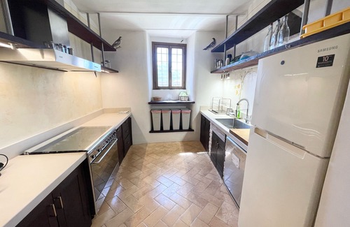 Spoleto Villa | SPOLETO TRANQUILITA + PISCINE. SLEEPS 20. SPOLETO CENTRAL. 15 MINUTES