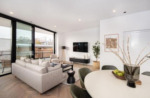 Cremorne Maison | Sport Precinct Luxury Style over four levels