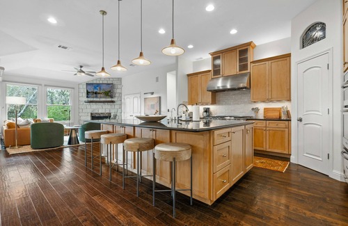 Dripping Springs Maison | Sports Court + Pool + Hot Tub - Horizon!