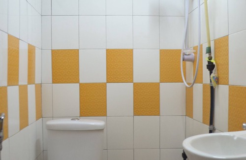 Bayan Lepas Hôtel | SPOT ON 89821 Batu Maung Sempoi Inn And Cafe