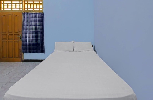 Selong Belanak Hôtel | SPOT ON 92567 Jati Homestay Near Taman Suranadi