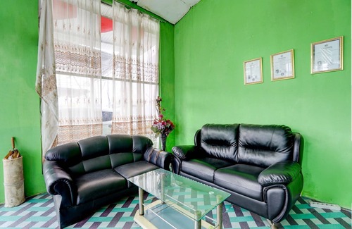 Gresik Hôtel | SPOT ON 92876 Homestay Kedamean
