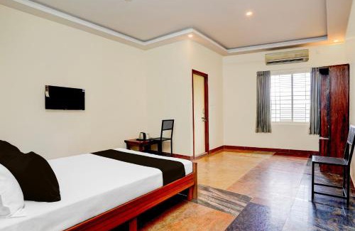Anekal Hôtel | SPOT ON Sj Comforts Boarding And Lodging