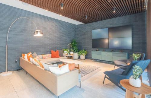 Tempe Appartement | Spotless 1BD - Pool, Gym, Parking, W-D - Sleeps 4