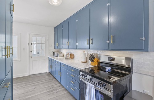 Burdett Autre | Sprawling Lake Views, Minutes from Watkins