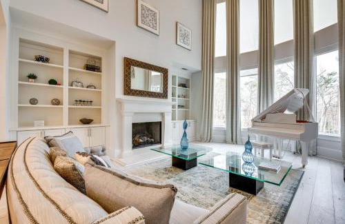 Suwanee Maison | Sprawling Suwanee Home Theater, Pool, Hot Tub!