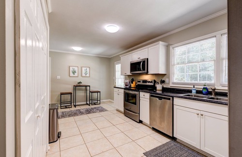 Thomasville Maison | Newly Updated-Sprawling Ranch on Wimbledon