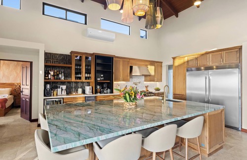 Coco Maison | Sprawling Villa - Ocean View Pool & Hot Tub