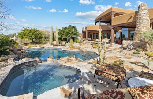 Mirabel Village Maison | Sprawling Western Paradise on Mirabel Golf Course