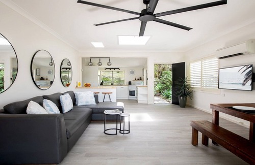 Pearl Beach Maison | Free night stay until 4/7*- 150mtrs to beach!
