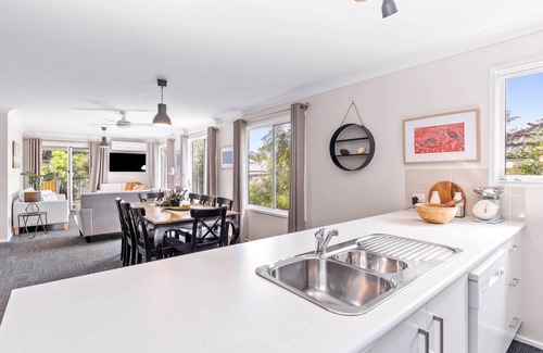 Nowra Maison | Spring Cottage Summar