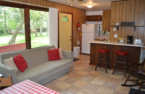Lakeside Cottage | ** RABAIS DE PRINTEMPS!** (Voir la description) Cottage 1 chambre avec plage privée!