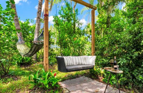 Conway Appartement | Spring-Fed Lake King Suite Pet Friendly