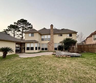 Klein Maison | Spring Haven Retreat access to trails and lakes
