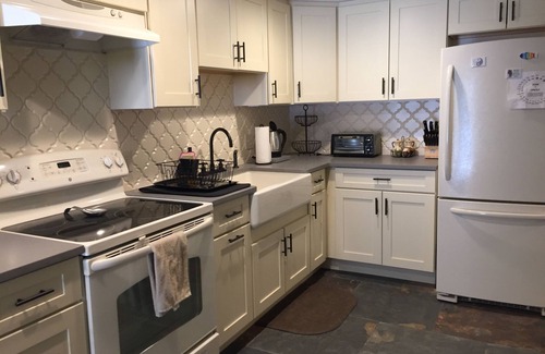 Mount Washington Appartement | Sanctuaire de montagne printemps / été avec réseau de sentiers de 15 acres