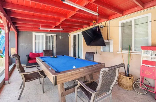 Spring Valley Maison | Spring valley pool house