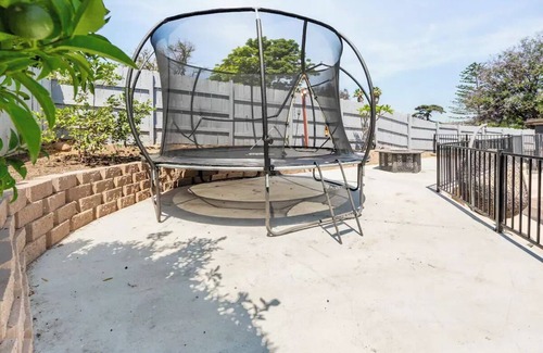 Spring Valley Maison | Spring valley pool house