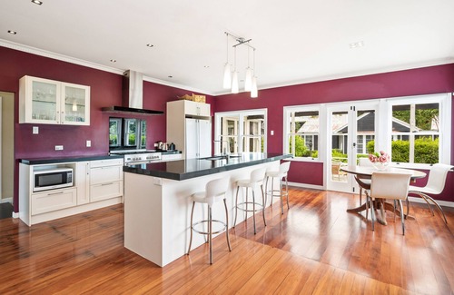 Springfield Maison | Springfield Rise Lodge - Rotorua Holiday Home