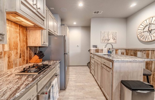Buffalo Springs Maison | Springs Ridge A - 2BR/2BA - Lakeside Property