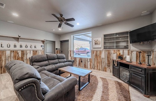 Buffalo Springs Maison | Springs Ridge A - 2BR/2BA - Lakeside Property