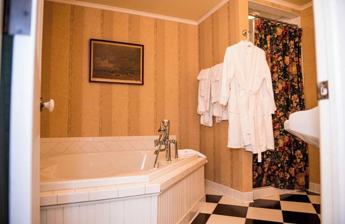 Auburn Hôtel | Springside Inn