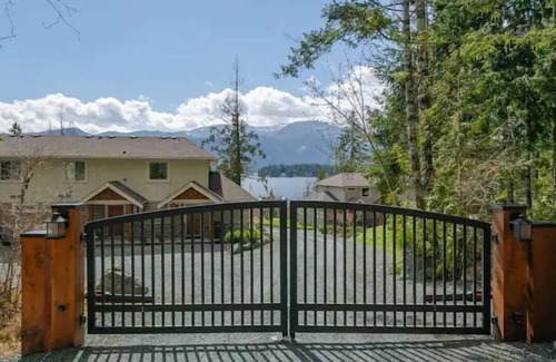 Sproat Lake Maison | Sproat Lake Gem