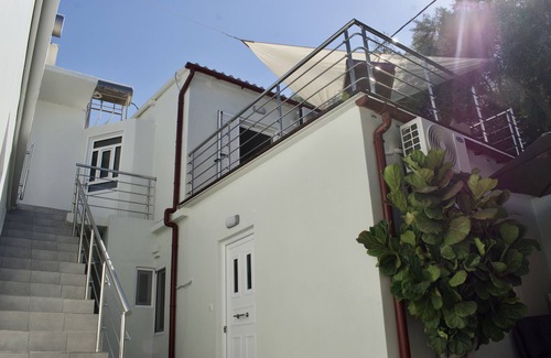Daratsos Appartement | "Spyros" 1-Room Apartment - Simple, cozy, close to the beach