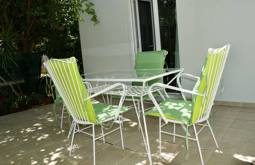 Daratsos Appartement | "Spyros" 1-Room Apartment - Simple, cozy, close to the beach