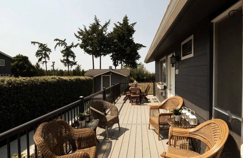 Sequim Maison | SQ2: ARTISTIC VILLA