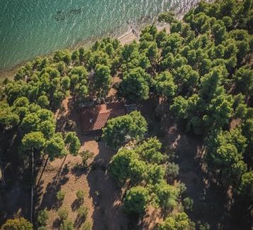 Metamorfosi Maison | Squirrel Beach Front Villa, Metamorfosi