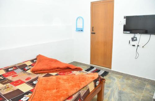 Valparai Maison | Sree Murugan Homestay