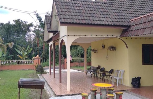 Hulu Selangor Maison | Sri Ledang Homestay Kuala Kubu Bharu