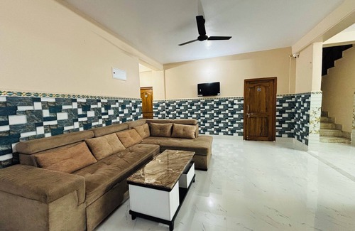 Krishnanagar Maison | Sri Mayapur Chandrodaya Guest House