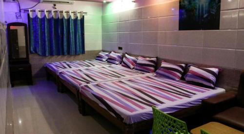 Hogenakkal Cabine | Sri Priya Lodge