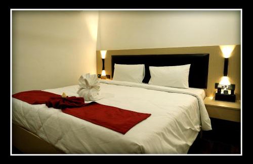 Khammam Hôtel | Sri Sri Sri Excellency