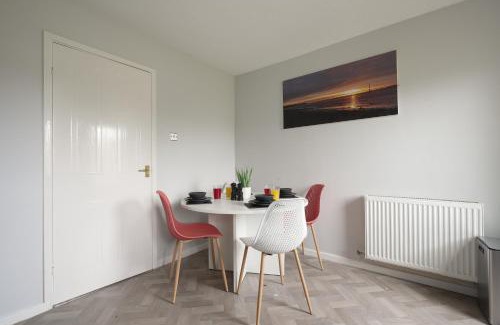 Hull Maison | St Abbs - Beautiful Home, EV, parking, garden