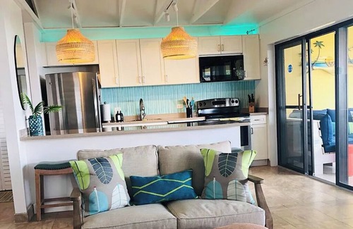 Estate Fangselet Copropriété | ST CROIX DAYDREAM - 2 bd/2 bth seaside condo with pool and onsite beach