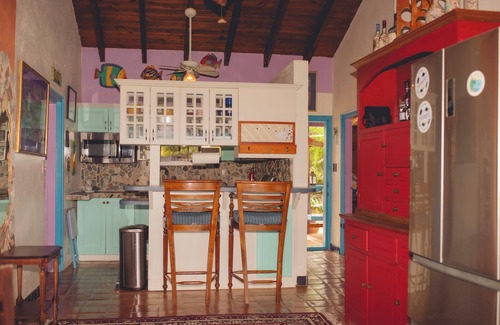 Cotton Valley Maison | Ultimate Island living! 2 bdrm 1 bath house pool and stunning views on East End