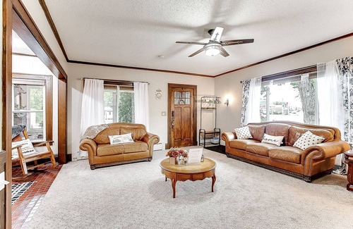 Hastings Maison | St. Croix River Large Group Home