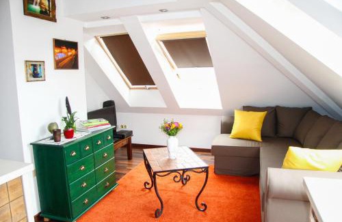 Szentimrevaros Appartement | St. Gellért Square - Minilux Apartman