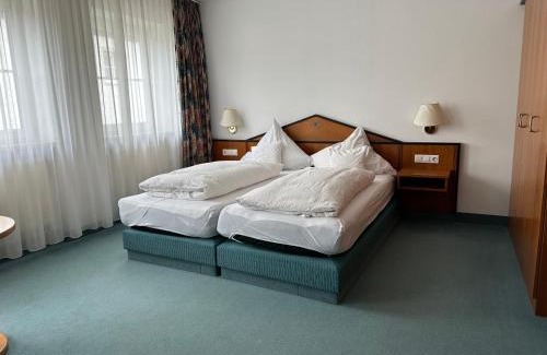 Reichertshofen Hôtel | ST Hotel