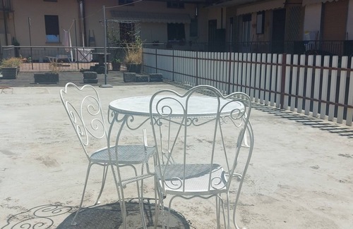 Borgomanero Appartement | St. John House. Downtown apartment, pets allowed