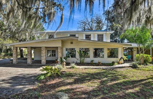 Crescent City Maison | St Johns River Canal Home with Grill!