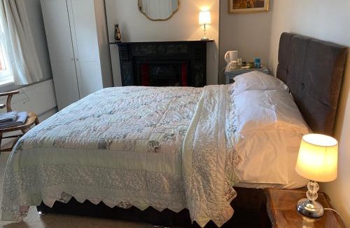 Dersingham Maison | St Jude's Bed & Breakfast