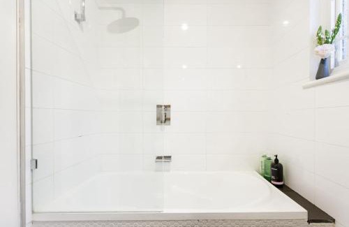 Saint Kilda South Appartement | St Kilda Staycation in a Family Friendly Art Deco Apartment
