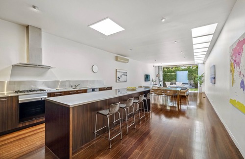 St Kilda Maison | St Kilda Style - Stunning 3 Bedroom House